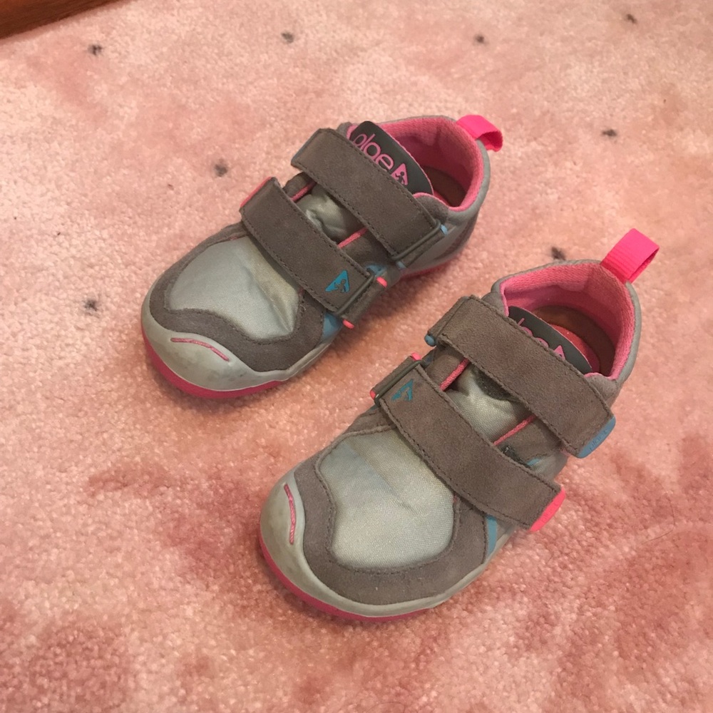 Plae Girls Shoes size 9.5